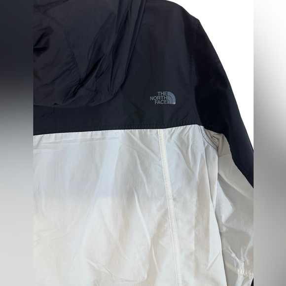 The North Face Black Gold & White Pullover Windbreaker Kangaroo Pocket - Picture 7 of 11